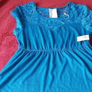 No boundaries lace top NWT